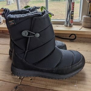 Excellent condition unisex winter boots